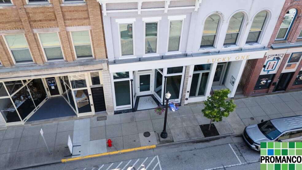 More Photos Of 174 Front St, Marietta Storefront Retail Office For Lease