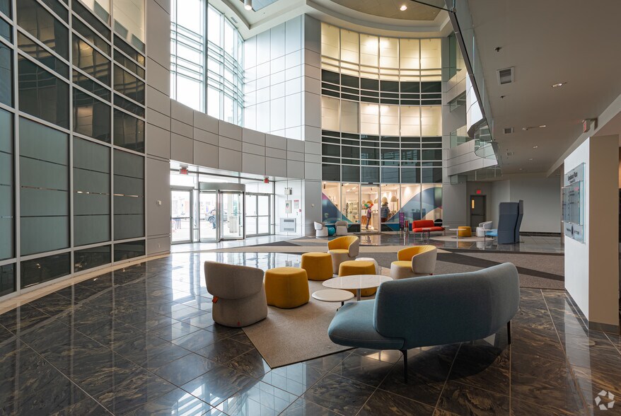 More Photos Of 23 Sunpark Dr SE, Calgary Office For Lease