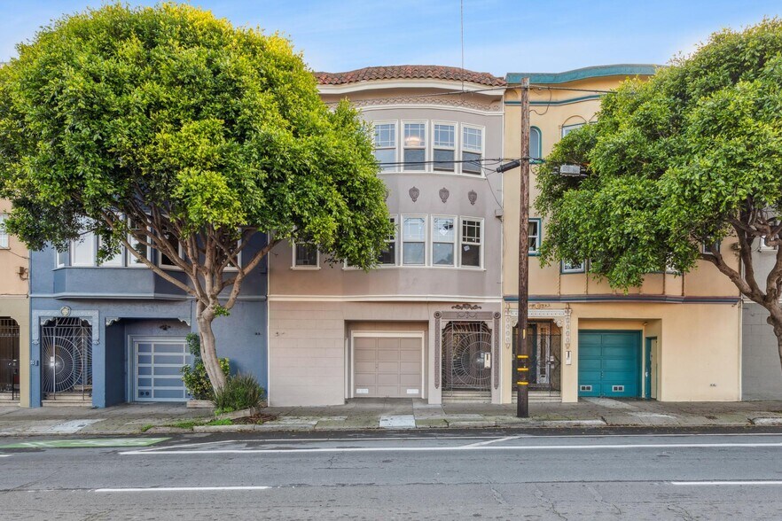 Primary Photo Of 1215 Oak St, San Francisco Apartments For Sale