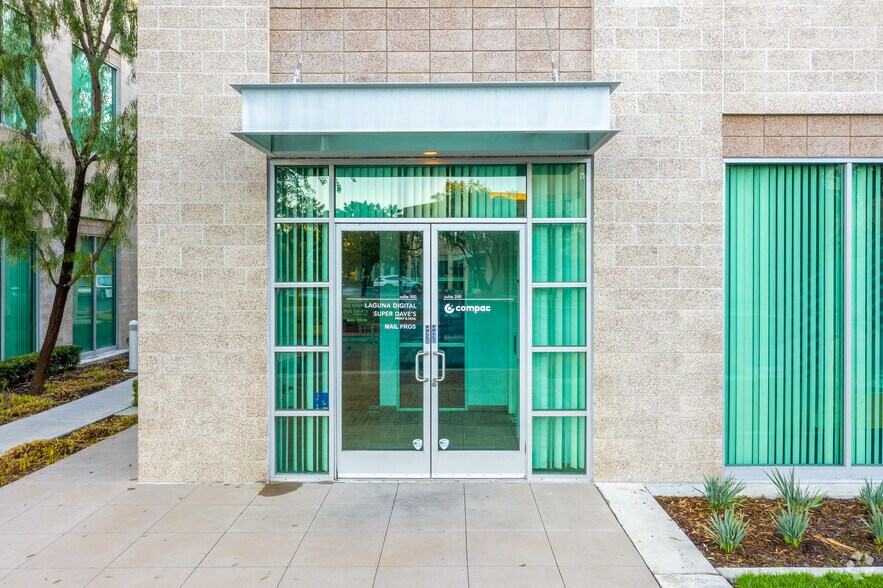 More Photos Of 8935 Research Dr, Irvine Loft Creative Space For Sale