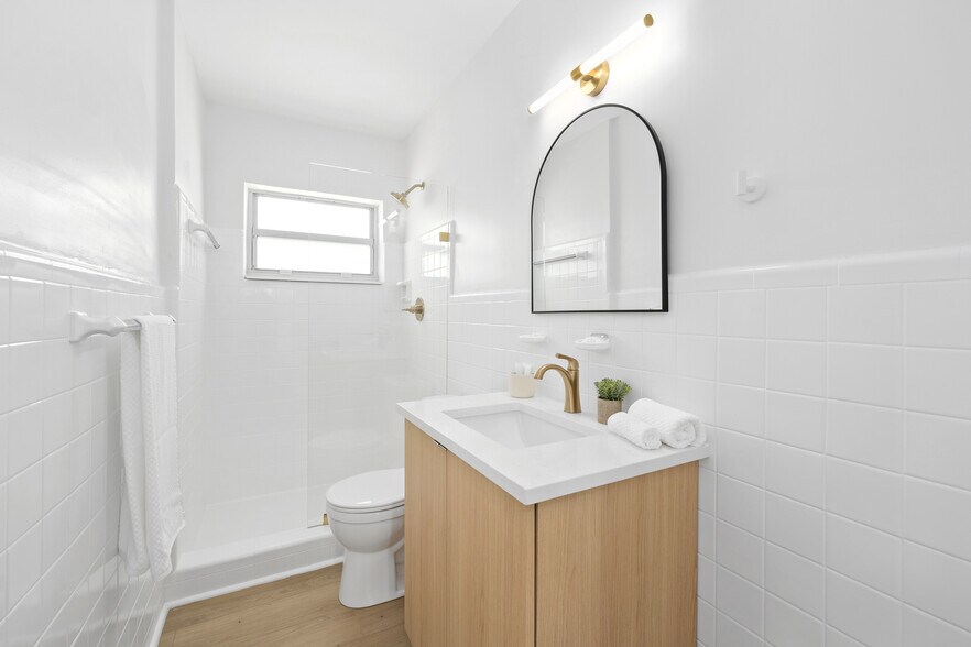 More Photos Of 525 N Federal Hwy, Lake Worth Beach Multifamily For Sale