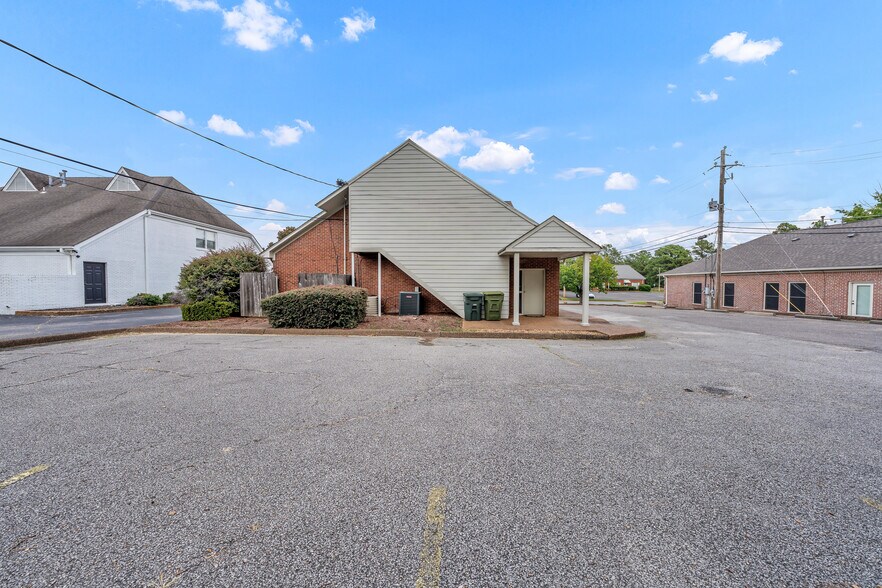 More Photos Of 751 Walnut Knoll Rd, Cordova Office For Sale