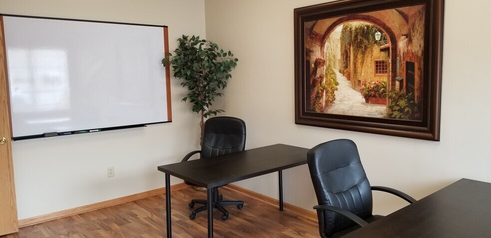 More Photos Of 12732 Lake Blvd, Lindstrom Storefront For Lease