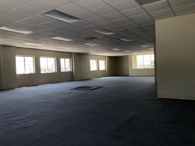 More Photos Of 69 Montauk Hwy, Copiague Loft Creative Space For Lease