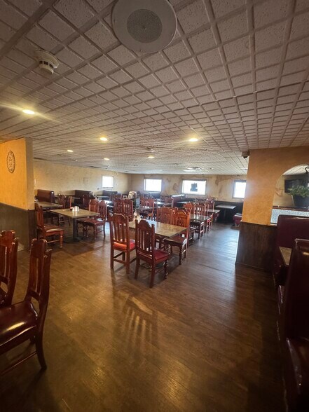 More Photos Of 1595-1597 S Federal Blvd, Denver Restaurant For Sale