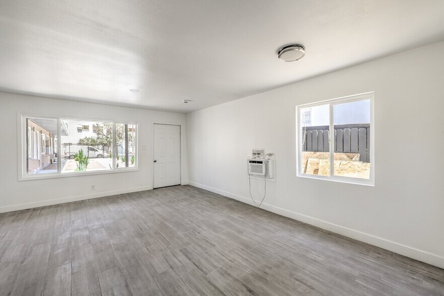 More Photos Of 119 W New York Ave, Las Vegas Apartments For Sale