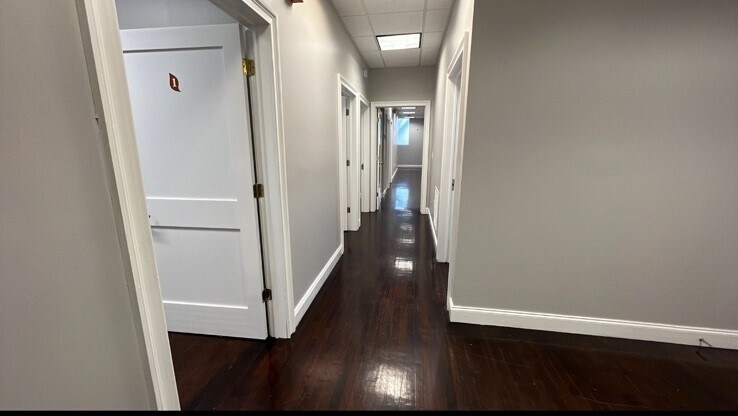 More Photos Of 18 Oliver St, Newark Office For Lease