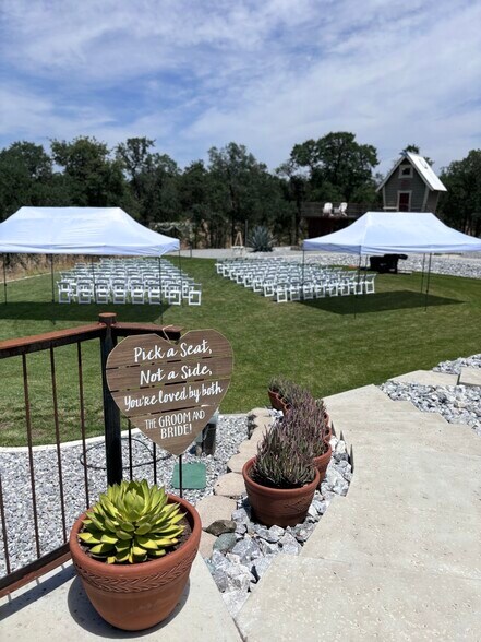 More Photos Of 16710 Oak Hollow Dr, Cottonwood Lodge Meeting Hall For Sale