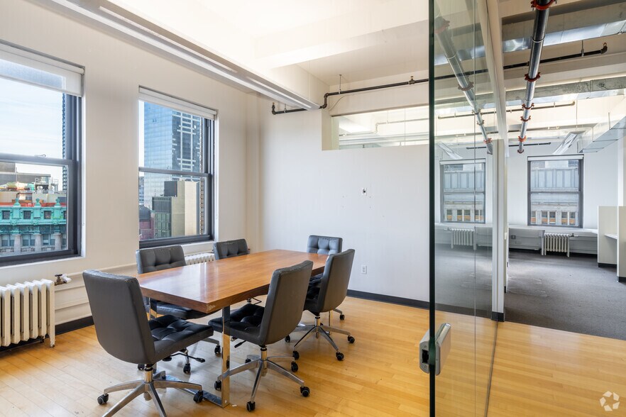 More Photos Of 225 Broadway, New York Office For Lease