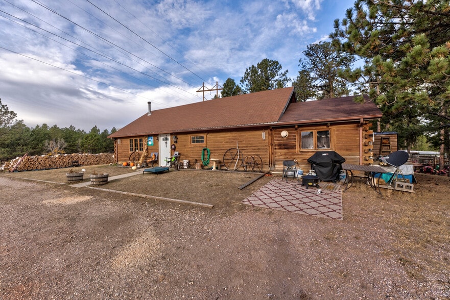 More Photos Of 1116 N 5th St, Custer Trailer Camper Park For Sale