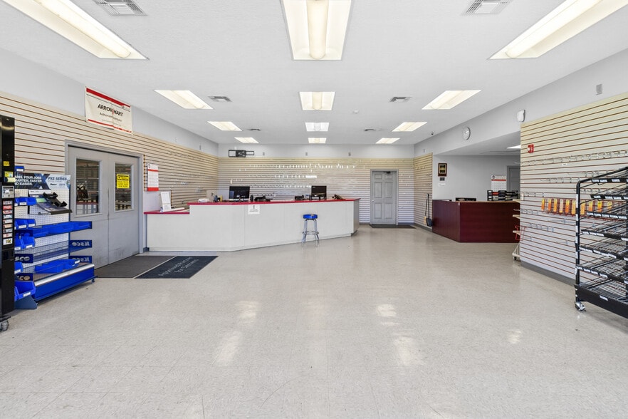 More Photos Of 3375 Rock Prairie Rd W, College Station Warehouse For Lease