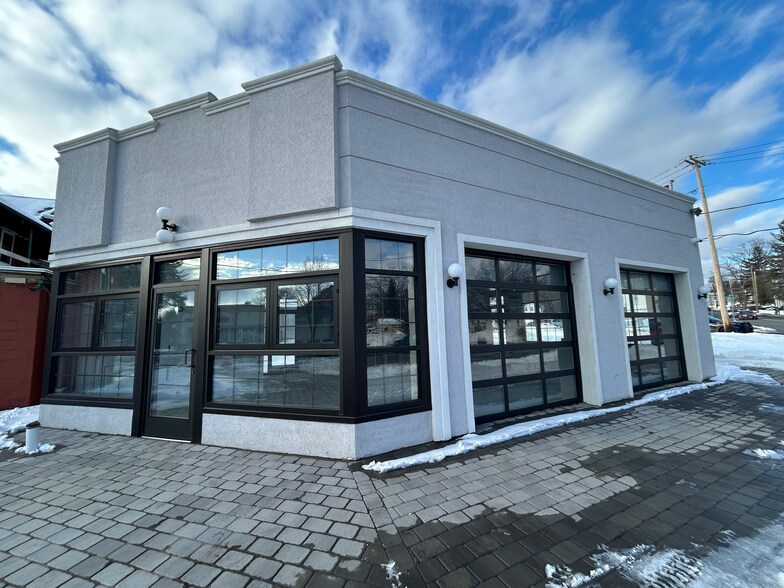 More Photos Of 102 Mohawk Ave, Schenectady Storefront Retail Office For Lease