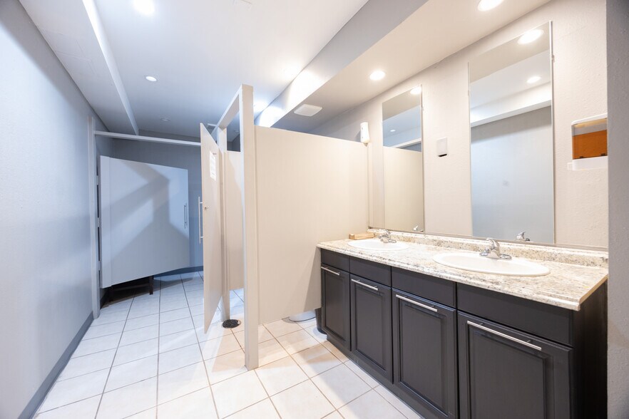 More Photos Of 2260 E 88th Ave, Denver Office Residential For Sale