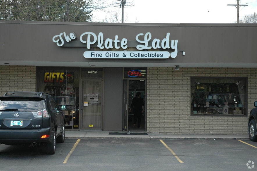 More Photos Of 16325-16349 Middlebelt Rd, Livonia Freestanding For Lease