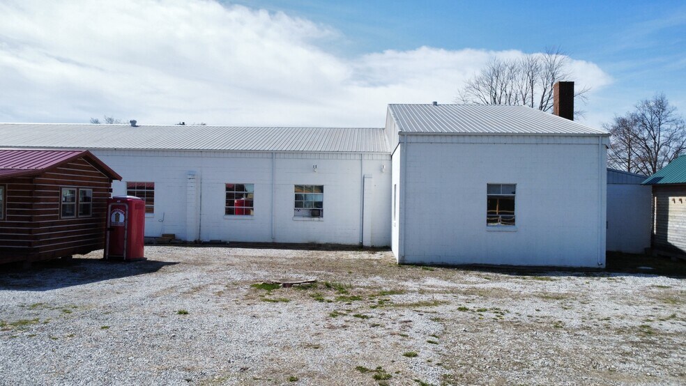 More Photos Of 677 S Cardinal Ln, Scottsburg Industrial For Sale