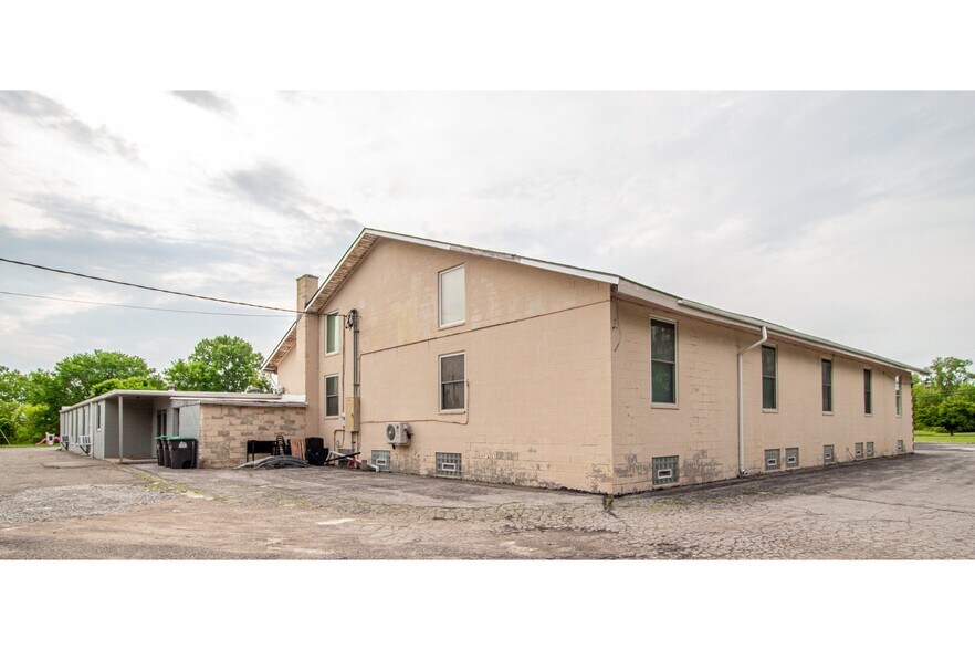 More Photos Of 23696 Northline Rd, Taylor Religious Facility For Sale