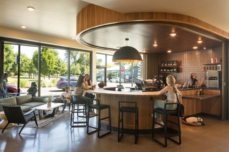 More Photos Of 492 NE 2nd St, Gresham Apartments For Lease