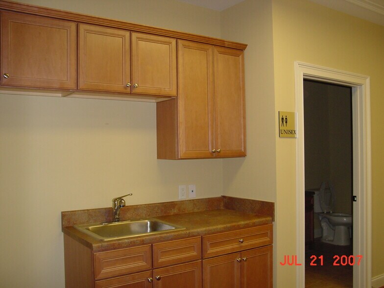 More Photos Of 5400 Laurel Springs Pky, Suwanee Office Residential For Lease