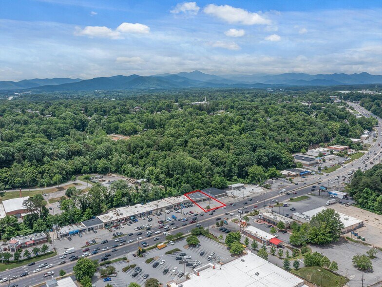 More Photos Of 1070-1076 Patton Ave, Asheville Storefront Retail Office For Lease
