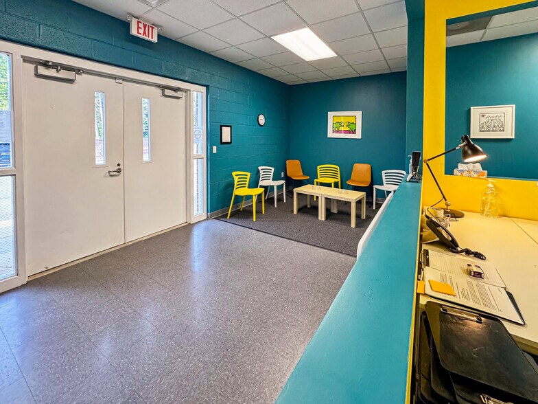 More Photos Of 59 Haywood Office Park, Waynesville Medical For Lease