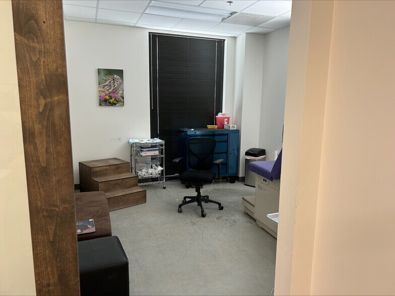 More Photos Of 3944 Ranch Road 620 S, Bee Cave Medical For Lease