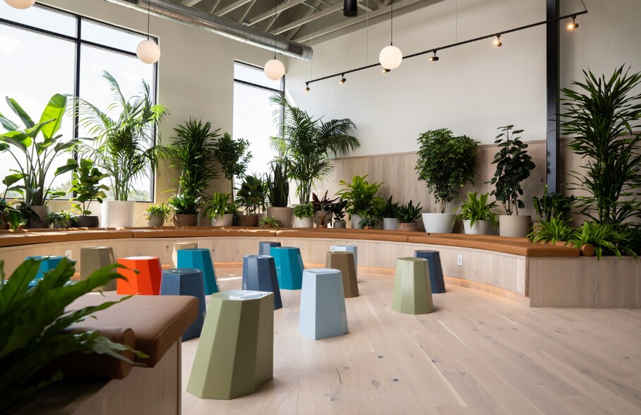 More Photos Of 501 SW Hill St, Bend Coworking Space