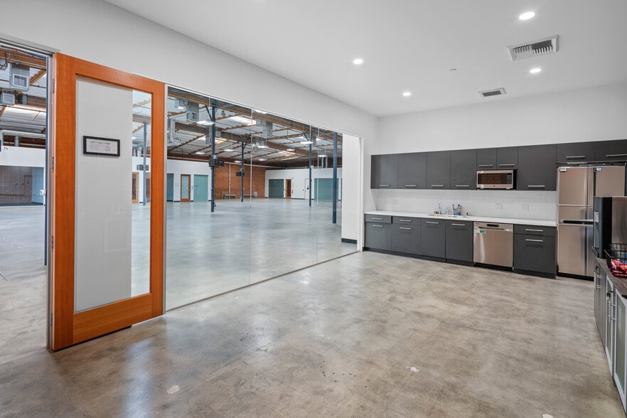 More Photos Of 12831 Weber Way, Hawthorne Unknown For Lease