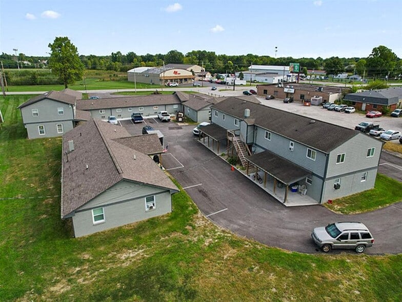 More Photos Of 10705 E Us-136, Indianapolis Apartments For Sale