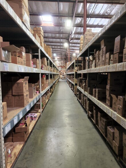 More Photos Of 7225 E Oxford Way, Commerce Warehouse For Sale