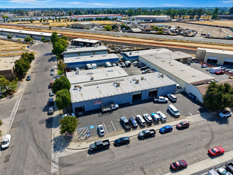 More Photos Of 4567 N Bendel Ave, Fresno Service For Lease