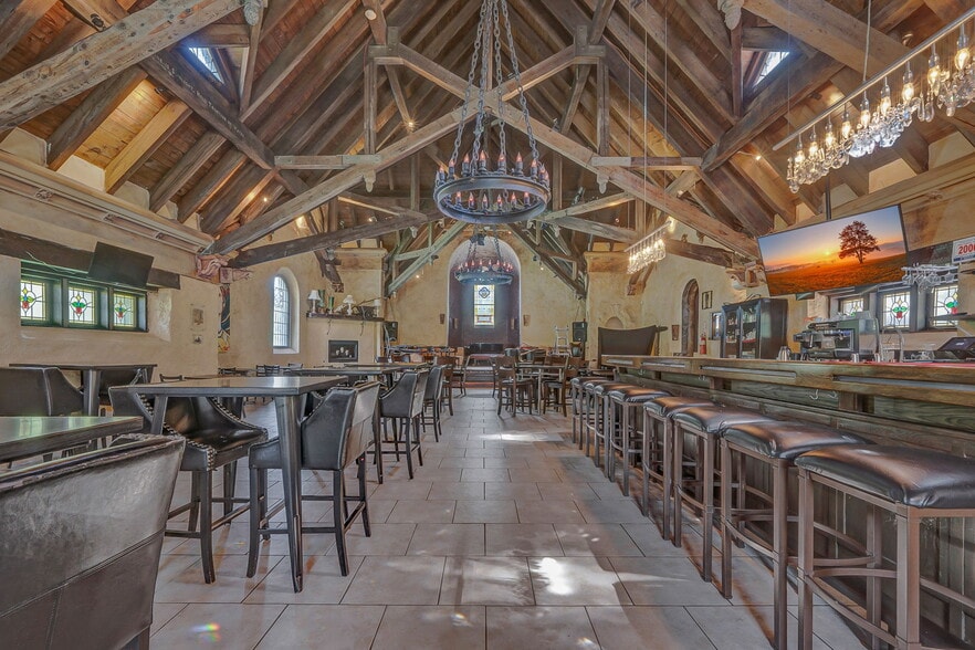 More Photos Of 1715 E Main St, Mohegan Lake Restaurant For Sale