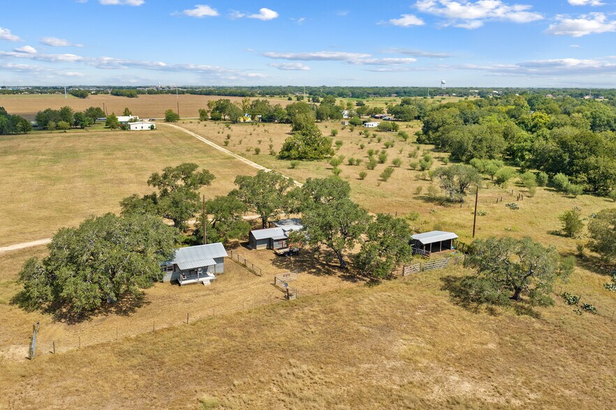 More Photos Of 1408 State Park Rd, Lockhart Land For Sale