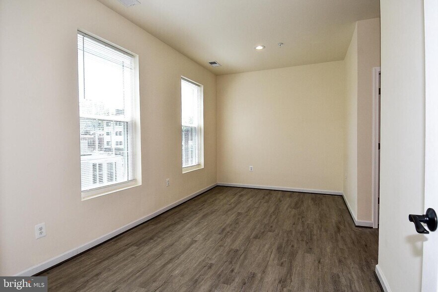 More Photos Of 1500 Ogden St NW, Washington Storefront Retail Residential For Sale