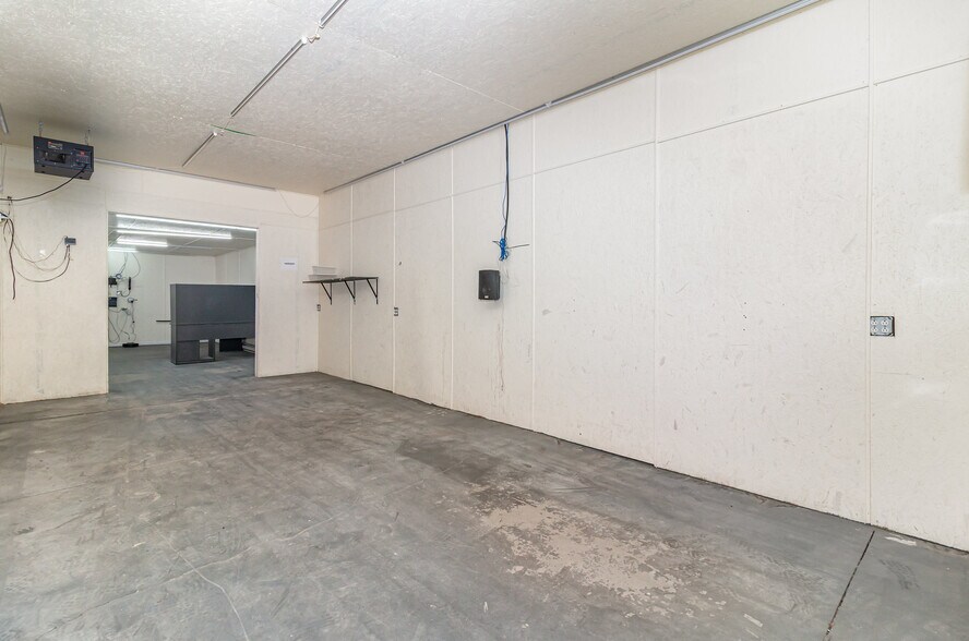 More Photos Of 8285 Tri County Hwy, Sardinia Flex For Sale