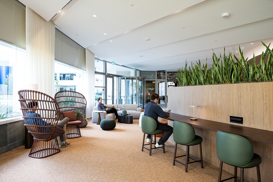 More Photos Of 200 N Pacific Coast Hwy, El Segundo Office For Lease