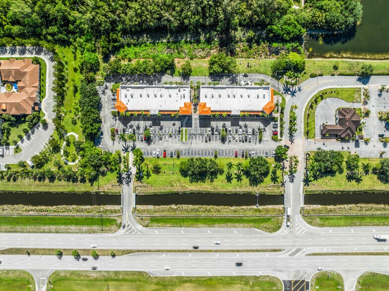 More Photos Of 5500-5516 S State Road 7, Lake Worth Unknown For Lease