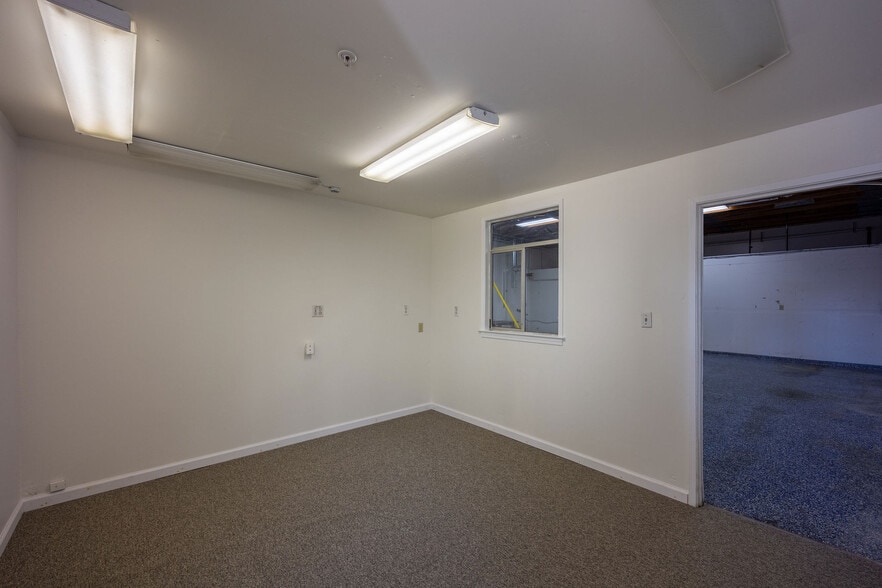 More Photos Of 313-323 Princeton Ave, Half Moon Bay Service For Lease