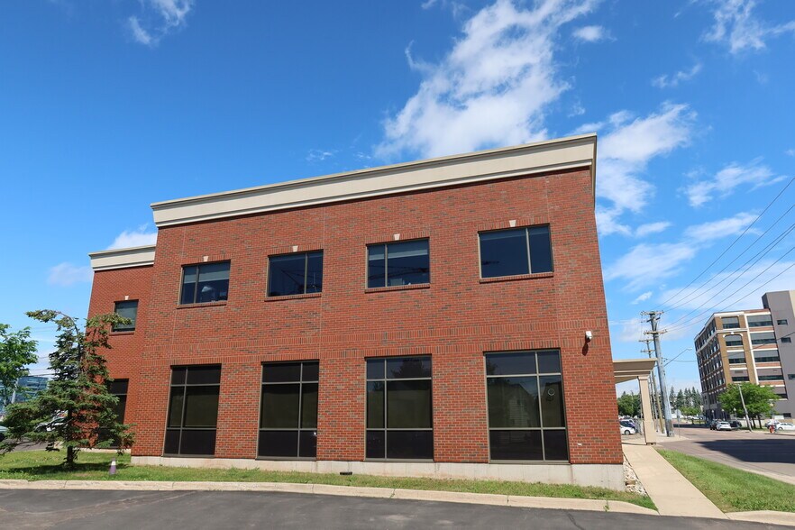 More Photos Of 50 Foundry St, Moncton Office For Lease