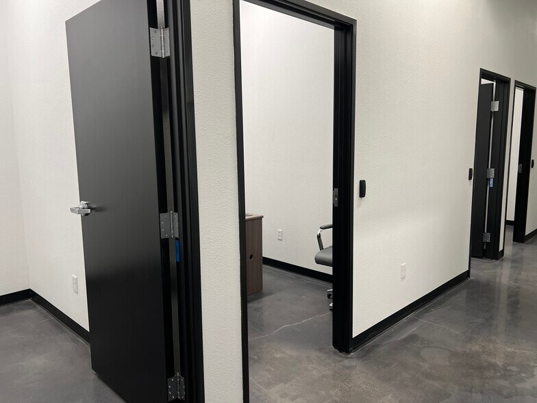 More Photos Of 353 E Bonneville Ave, Las Vegas Apartments For Sale