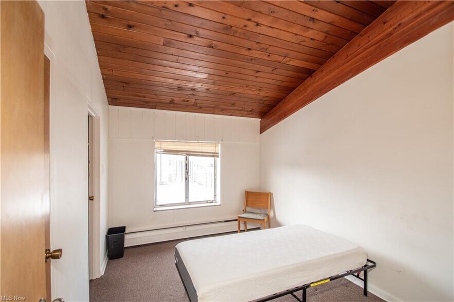 More Photos Of 335 W 5th St, East Liverpool Religious Facility For Sale