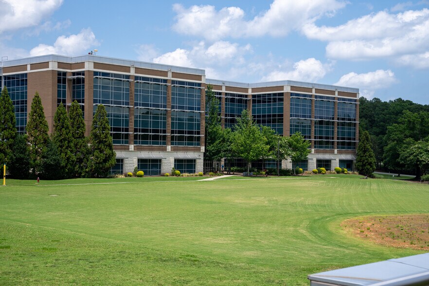 More Photos Of 3040 Cornwallis Rd, Research Triangle Park Unknown For Lease