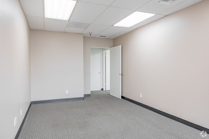 More Photos Of 438 E Katella Ave, Orange Office For Lease
