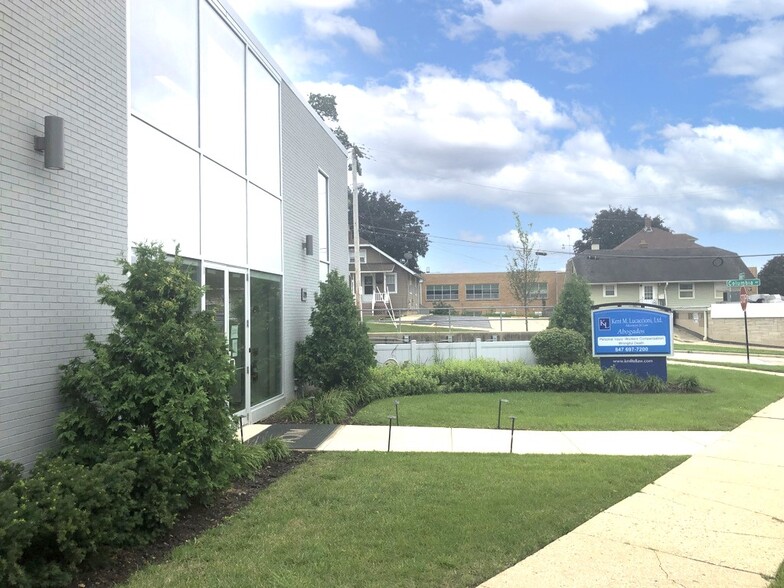 More Photos Of 721 Dundee Ave, Elgin Office For Lease