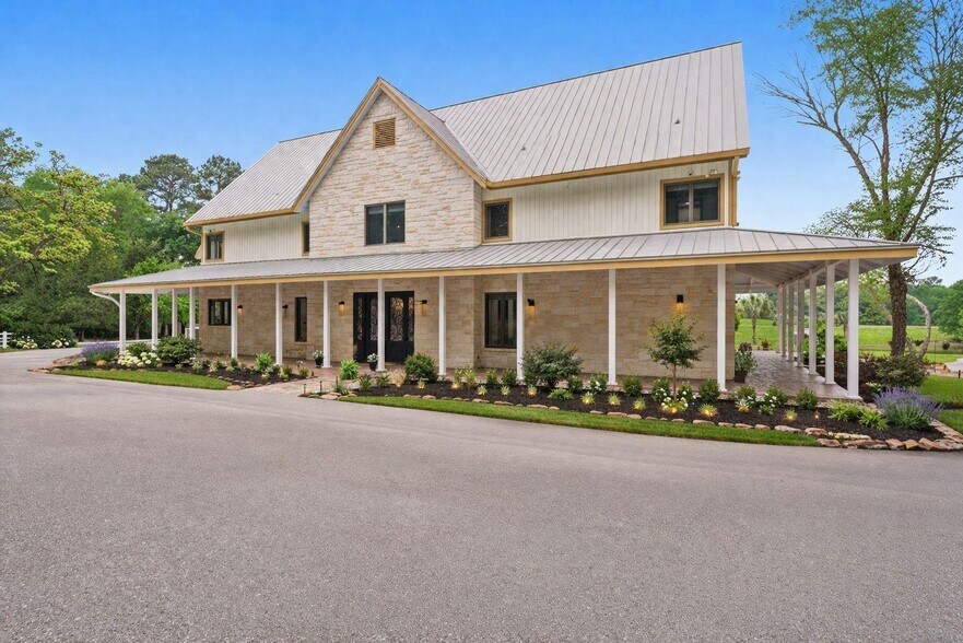 More Photos Of 43 Pool Rd, Richards Specialty For Sale