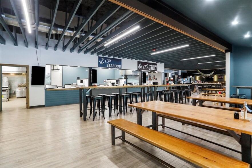 More Photos Of 985 Baltimore Pike, Gettysburg Storefront For Sale