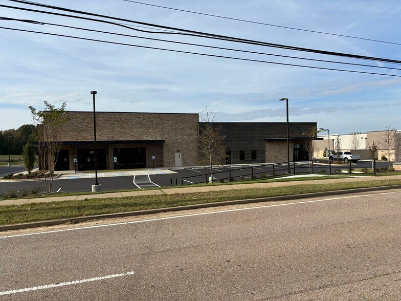 More Photos Of 5739 Airline Rd, Arlington Medical For Lease