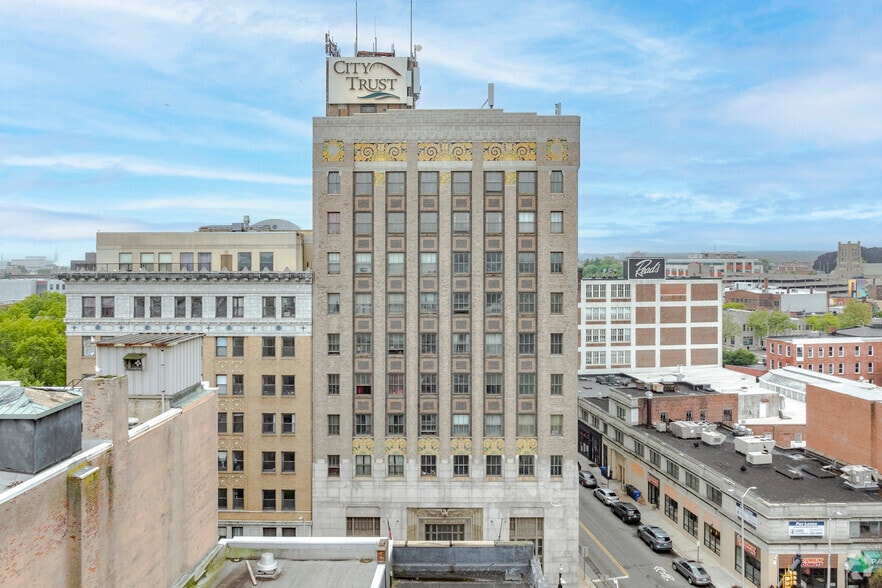 More Photos Of 955 Main St, Bridgeport Apartments For Lease