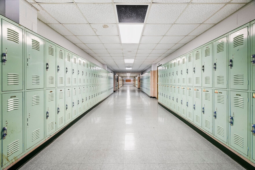 More Photos Of 500 Magrill st, Longview Loft Creative Space For Sale