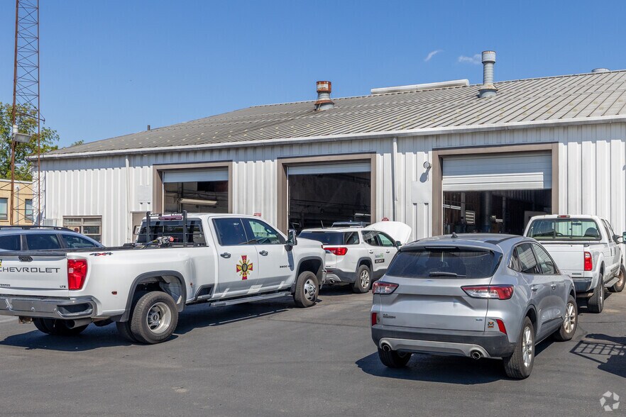 More Photos Of 2727 Philmont Ave, Huntingdon Valley Warehouse For Lease