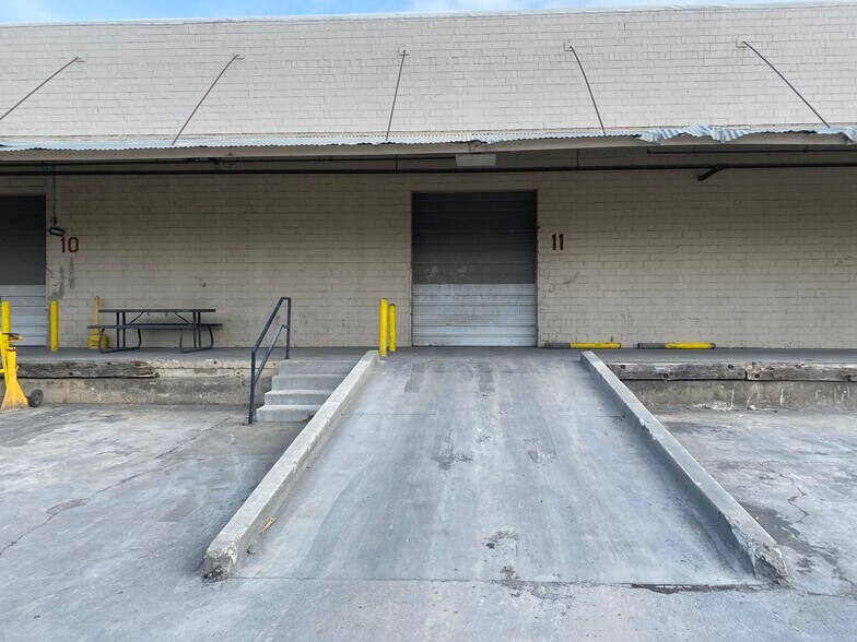 More Photos Of 5524 E 12th St, Tulsa Warehouse For Sale
